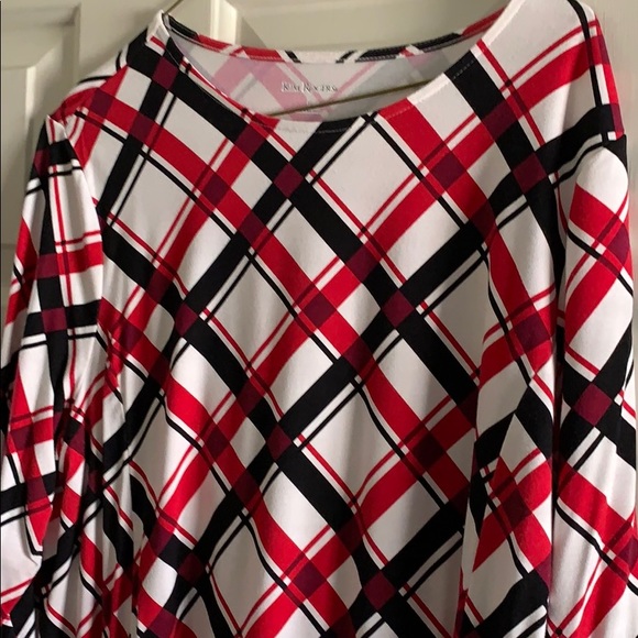 Top - Picture 3 of 3